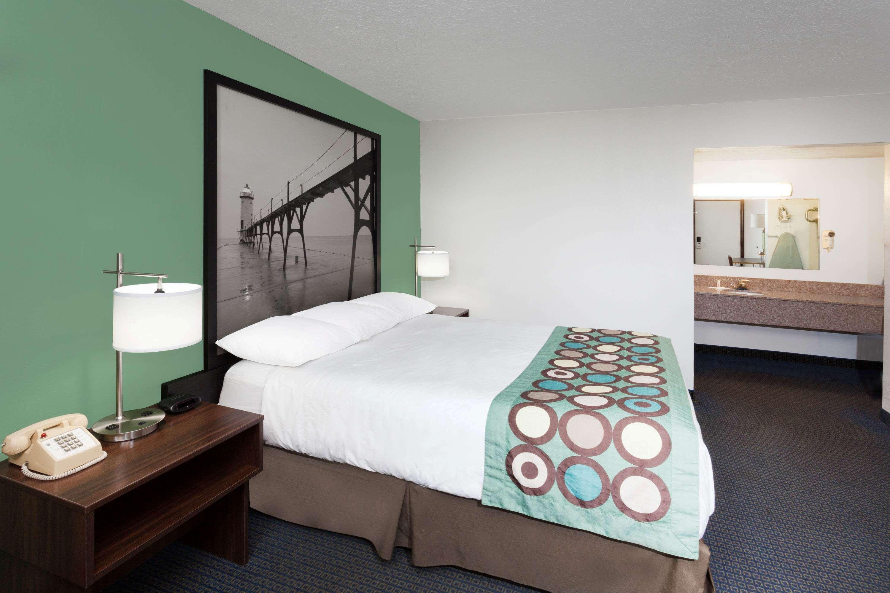 Super 8 By Wyndham Stevensville St Joseph Luaran gambar